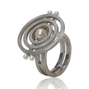 Circles & Pearls Luxe Ring