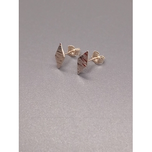 Sterling Silver Diamond Shaped Earrings With Hammered Finish