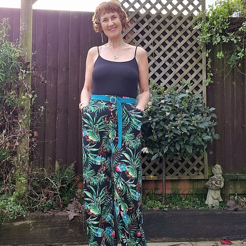 Pull On Breezy Wide Leg Pants for Tall Women in Green Tropical Floral Print