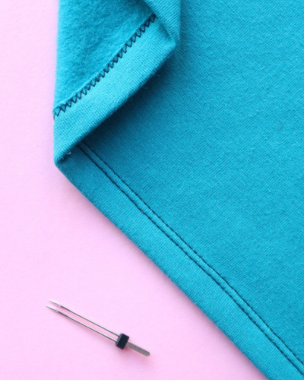 How to Sew with a Twin Needle 