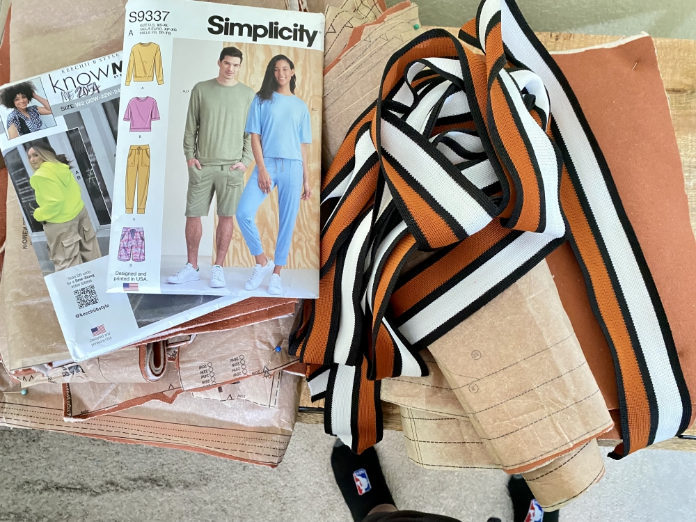 Asymmetrical shaping shorts — Blog — Poplin Style Direction