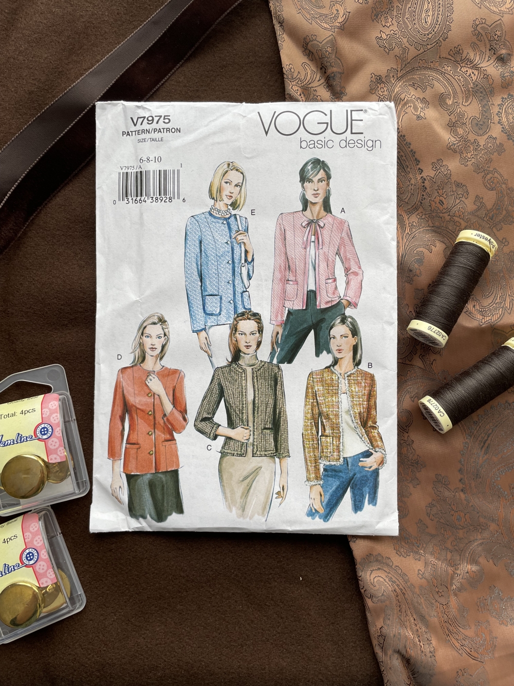 Vogue Sewing Pattern 7975, 1003187