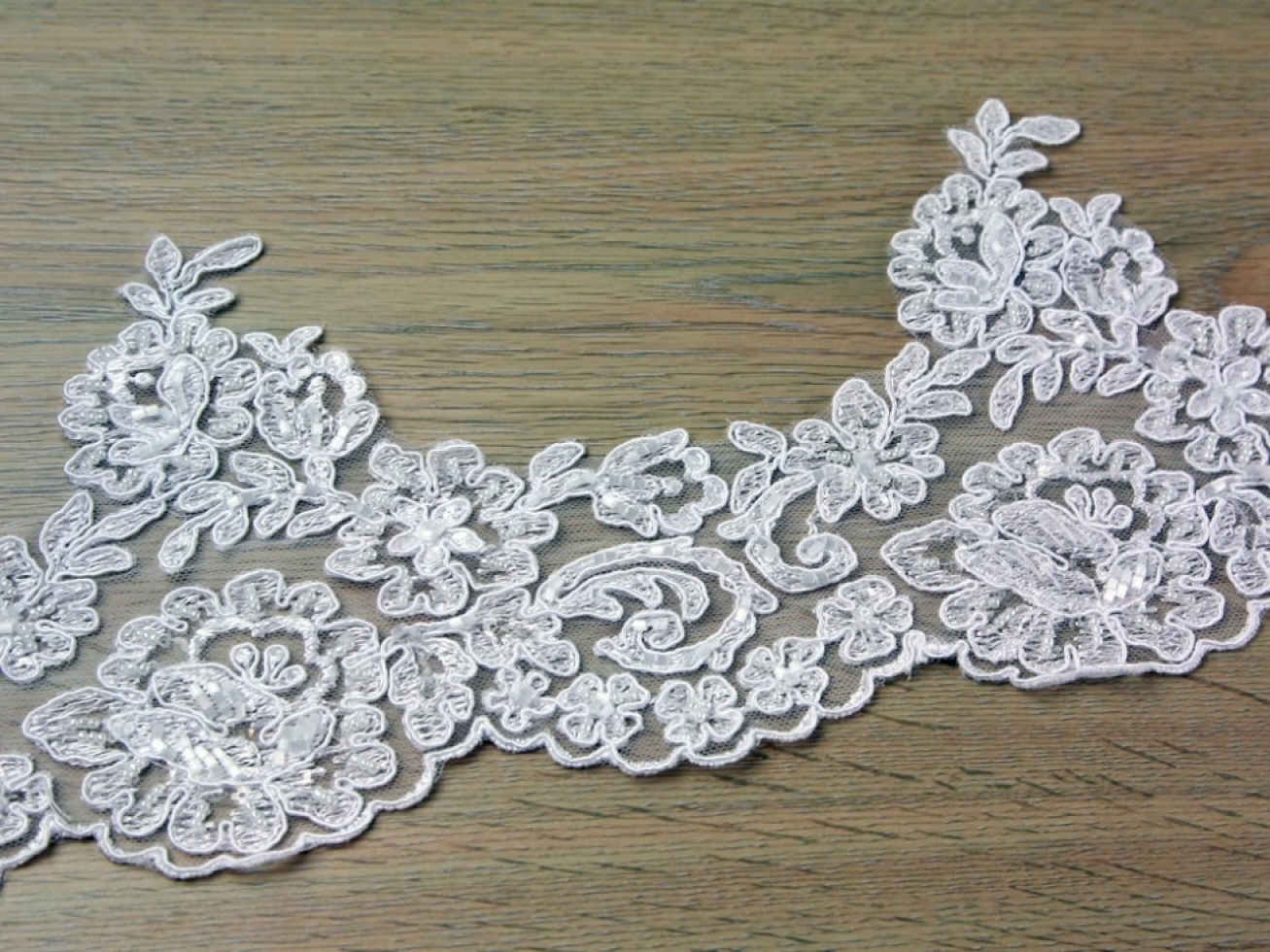 Naomi Beaded Lace Trim White
