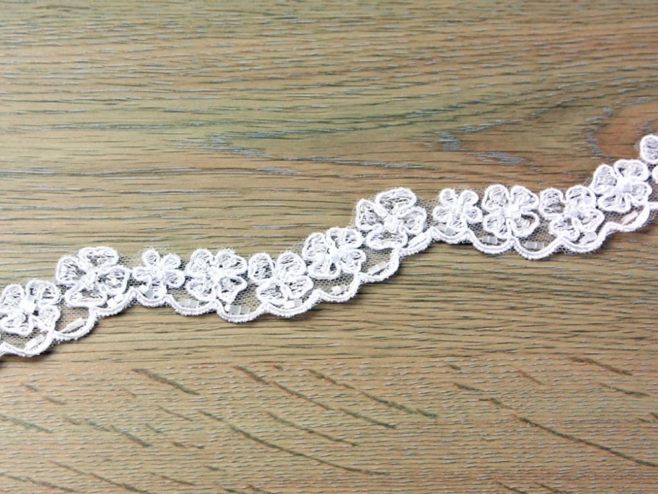 Naomi Beaded Lace Trim White