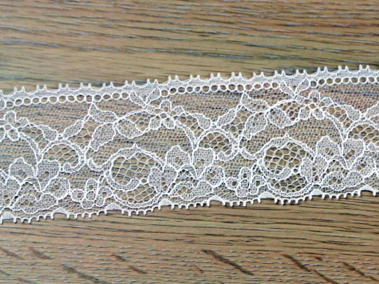 Delicate Lace Trim White