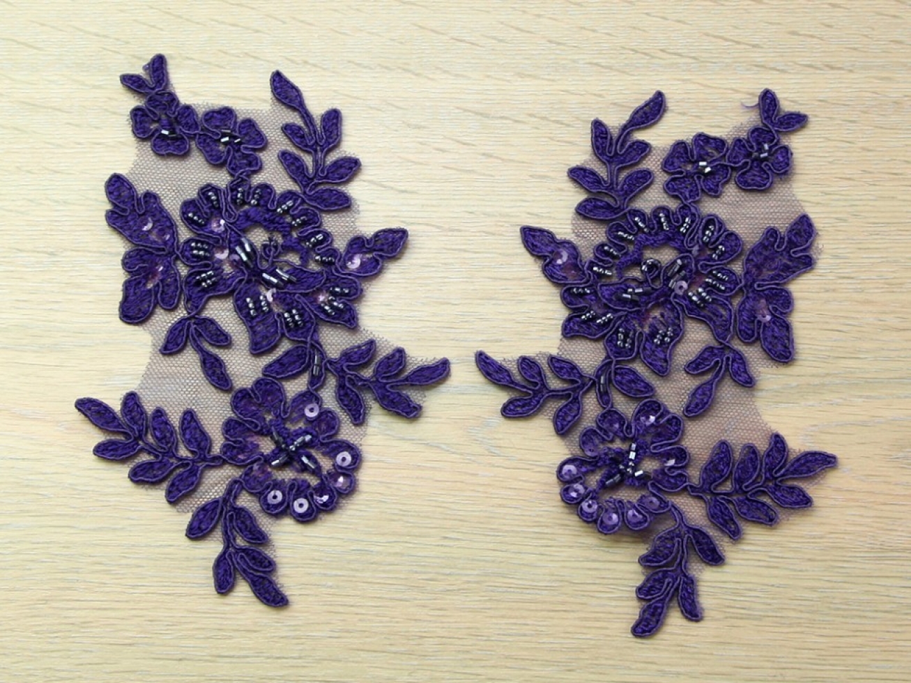 Naomi Appliques Violet Purple