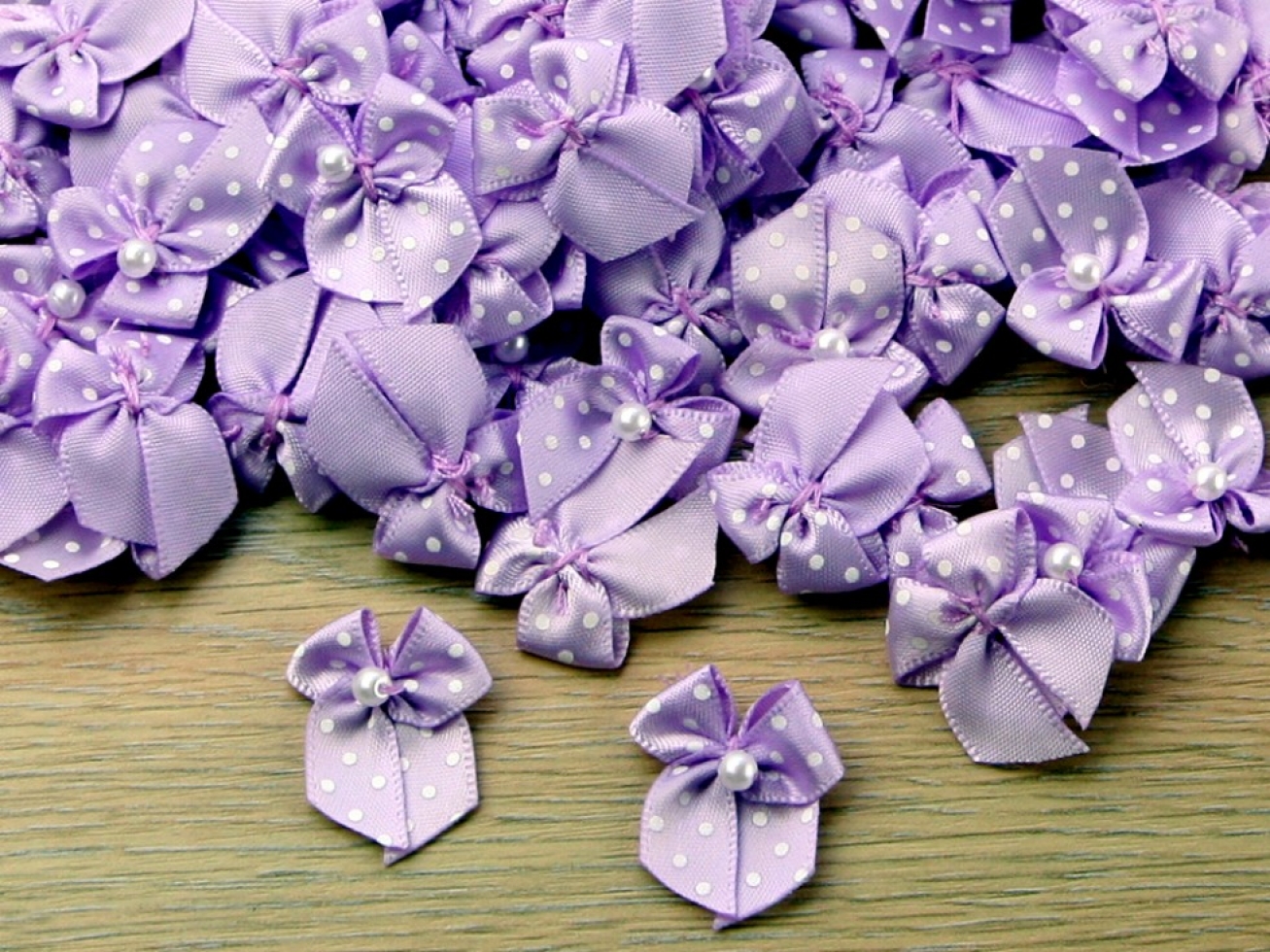 Polka Dot Ribbon Bows Lilac