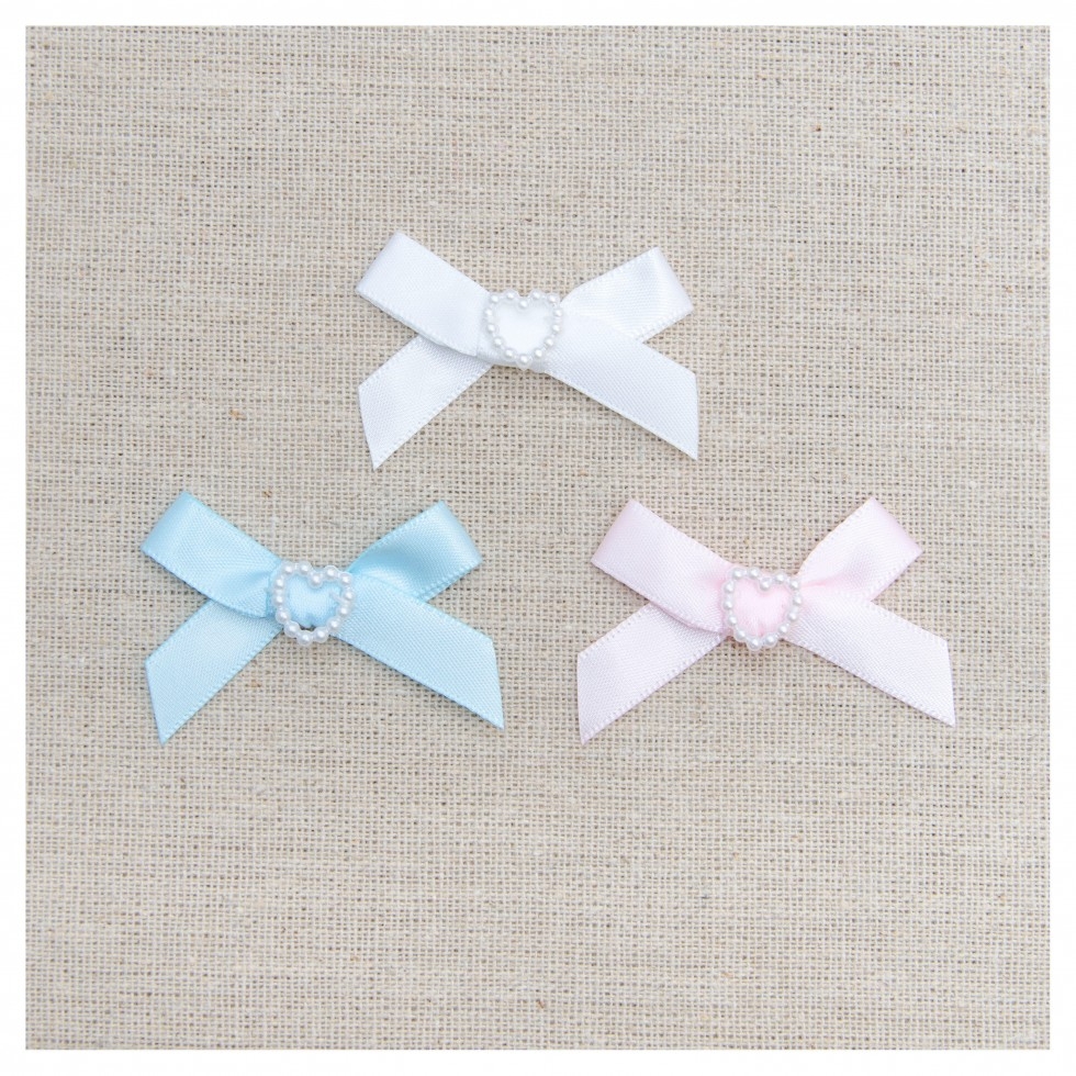 Satin Bows with Pearl Hearts White