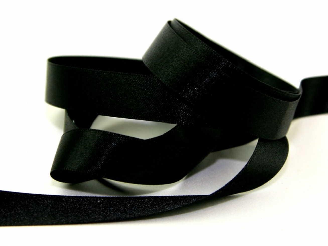 Berisfords Double Faced Satin Ribbon 10 Black