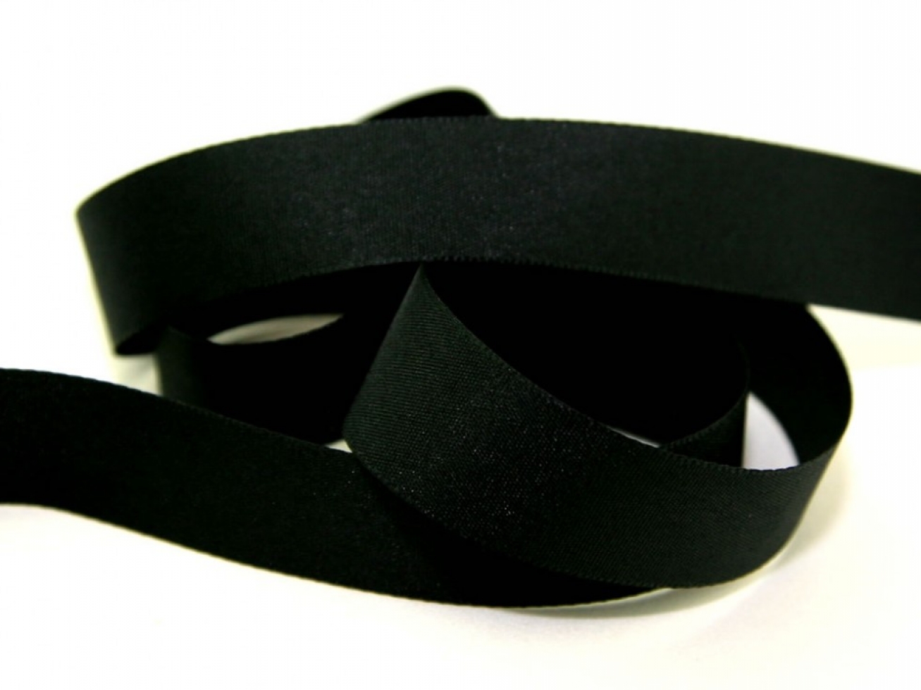 Berisfords Rustic Taffeta Ribbon 10 Black