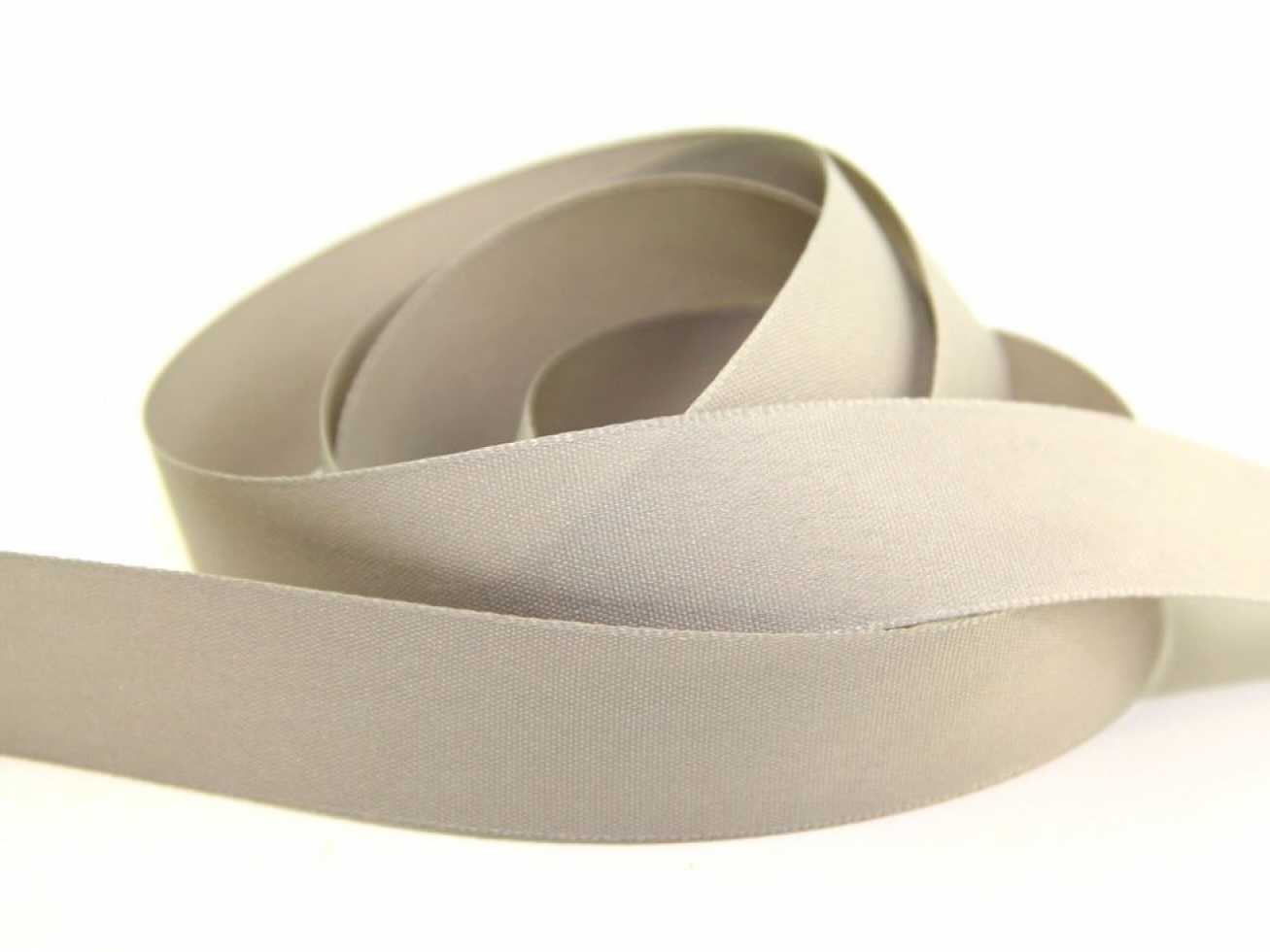 Berisfords Rustic Taffeta Ribbon 18 Silver Grey