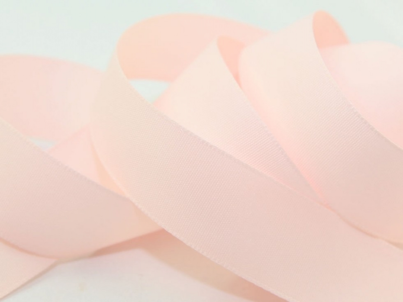 Berisfords Rustic Taffeta Ribbon 70 Pale Pink