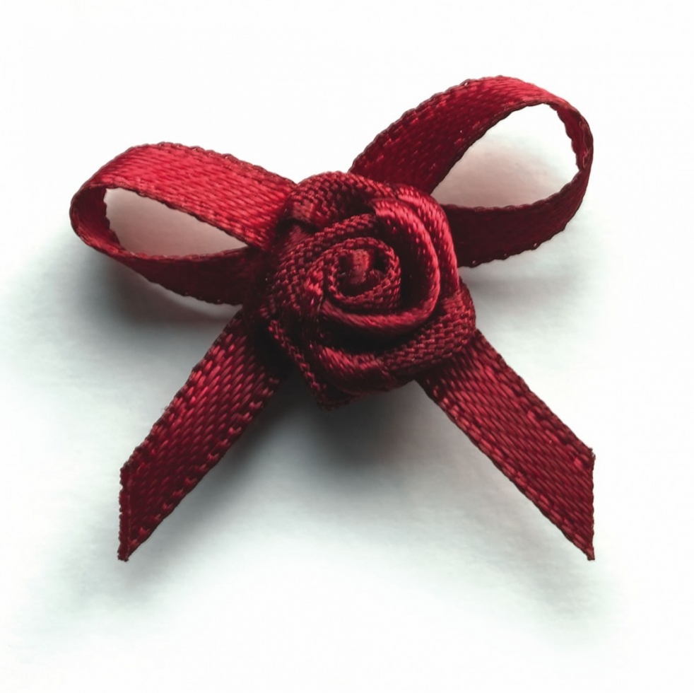 Berisfords Ribbon Rose Centred Bows 275 Wine