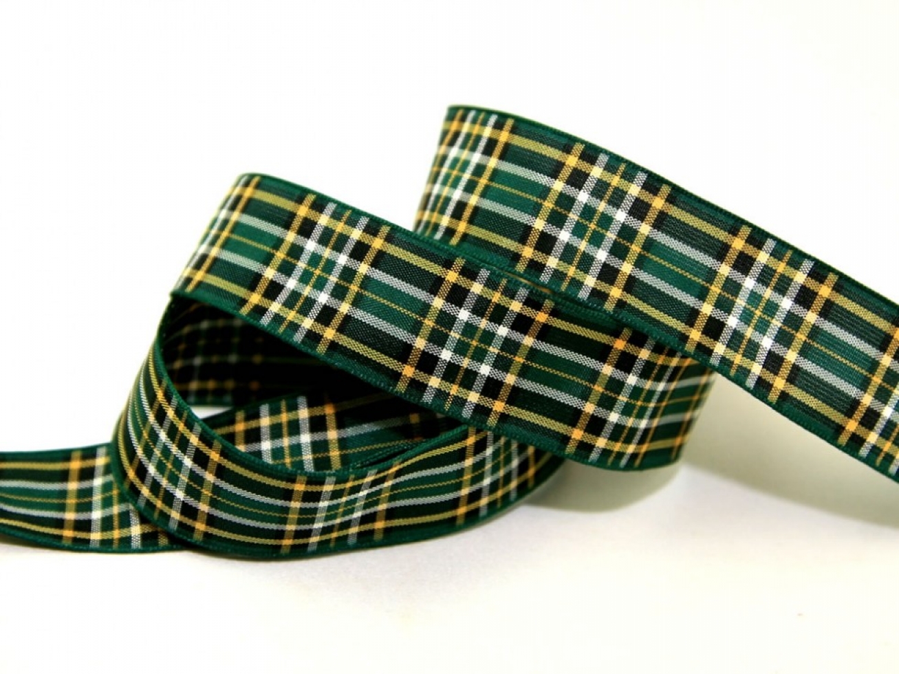 Berisfords Woven Tartan Ribbon 17 Irish National