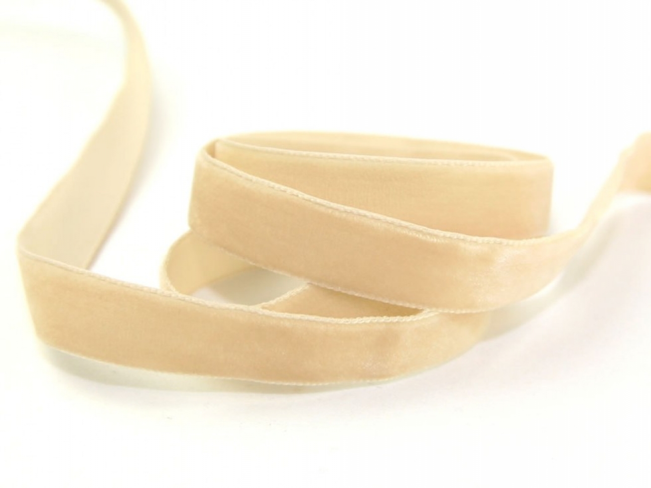 Berisfords Velvet Ribbon Mini Roll 9602 Blonde