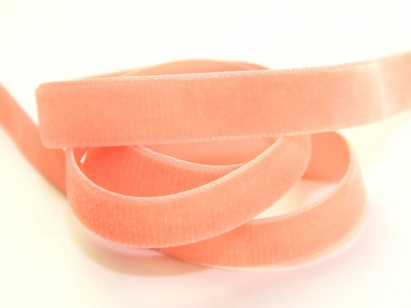 Berisfords Velvet Ribbon Mini Roll 9618 Coral