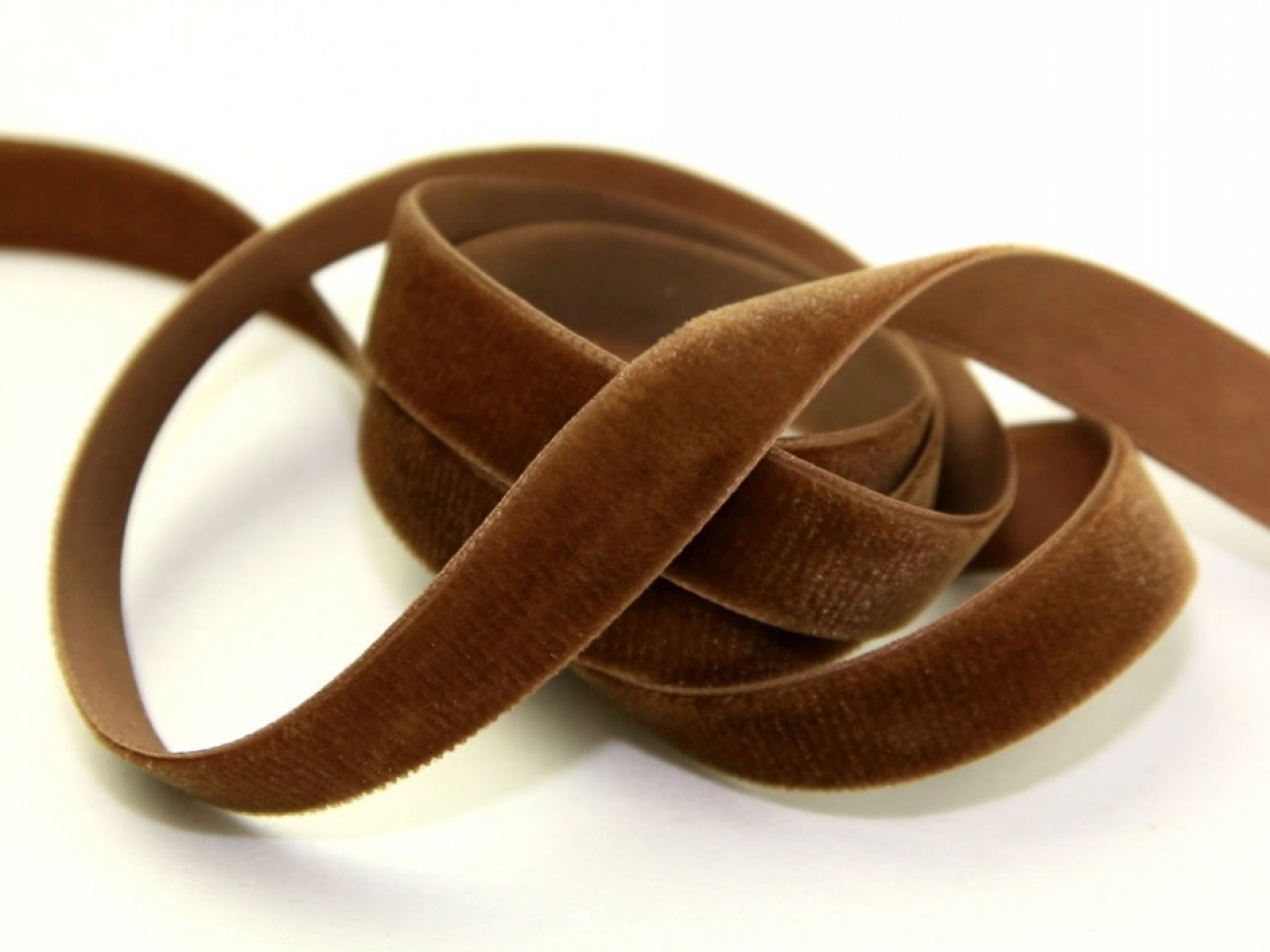 Berisfords Velvet Ribbon Mini Roll 9539 Tabac