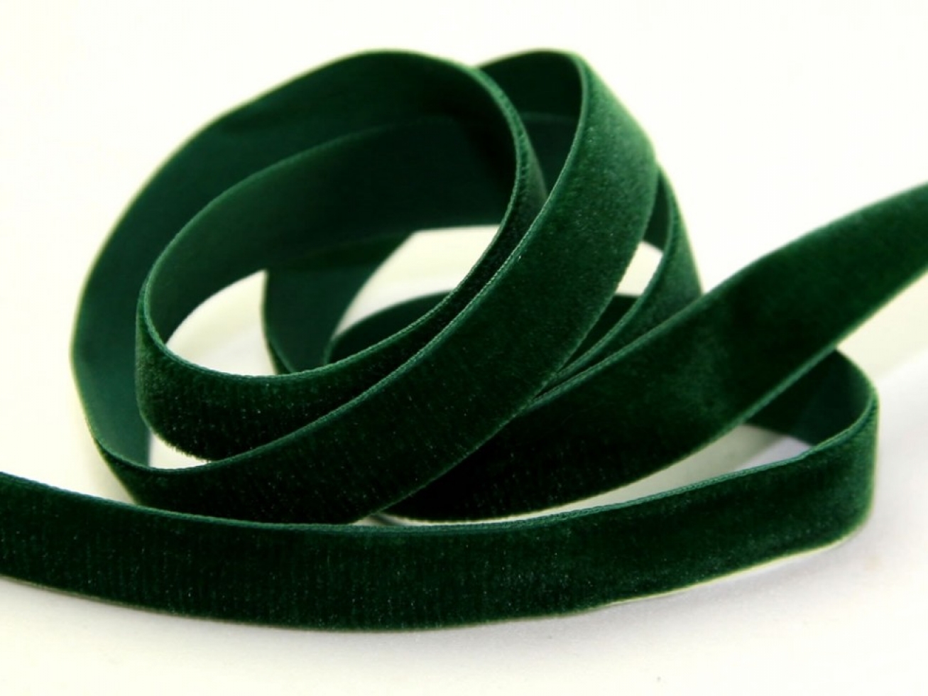 Berisfords Velvet Ribbon Mini Roll 9621 Bottle
