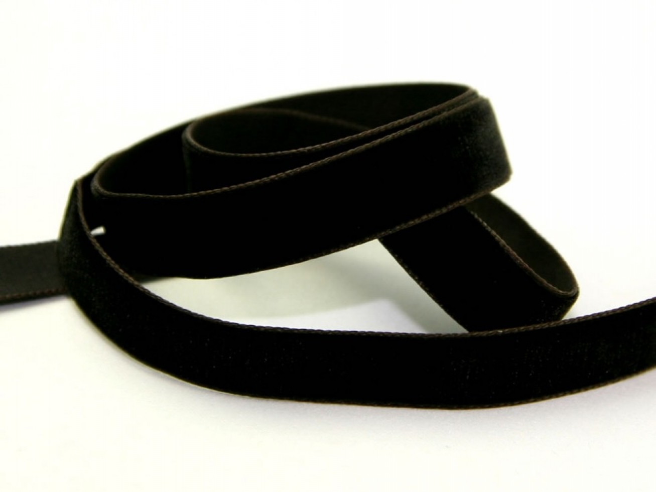 Berisfords Velvet Ribbon Mini Roll 9985 Black Coffee