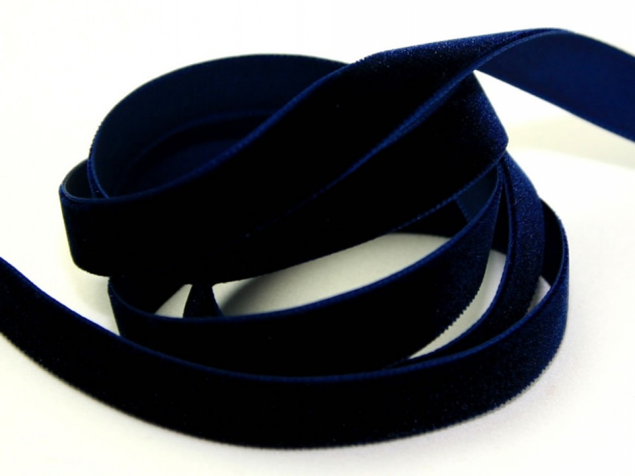 Berisfords Velvet Ribbon Mini Roll 9419 Navy