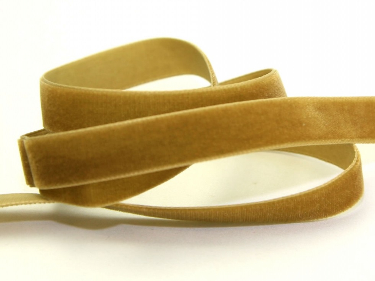 Berisfords Velvet Ribbon Mini Roll 9533 Nusa