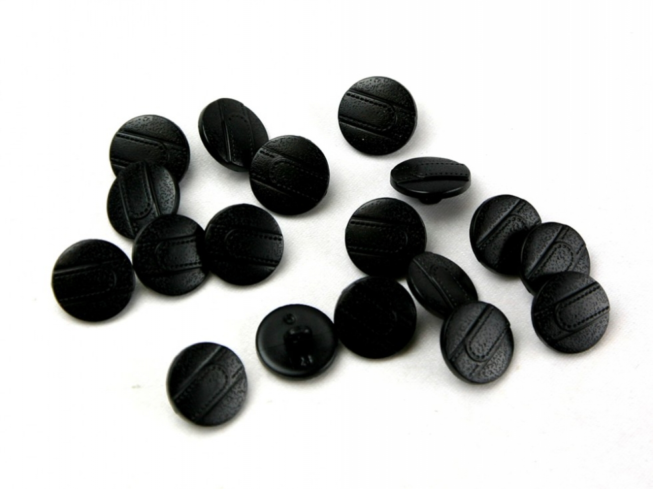 Dill Leather Strap Buttons Black