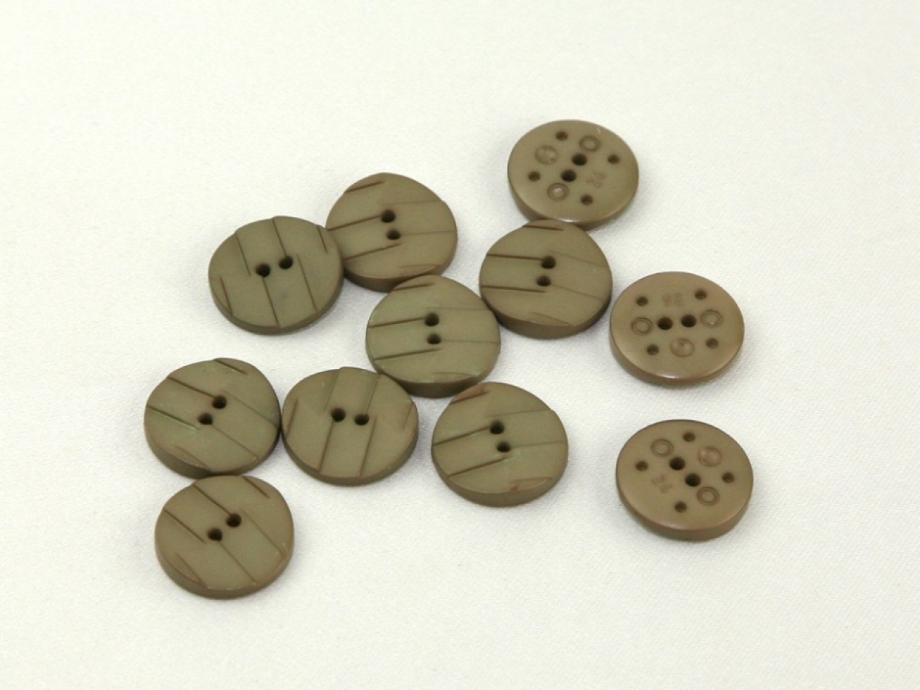 Dill Round Textured Buttons Beige