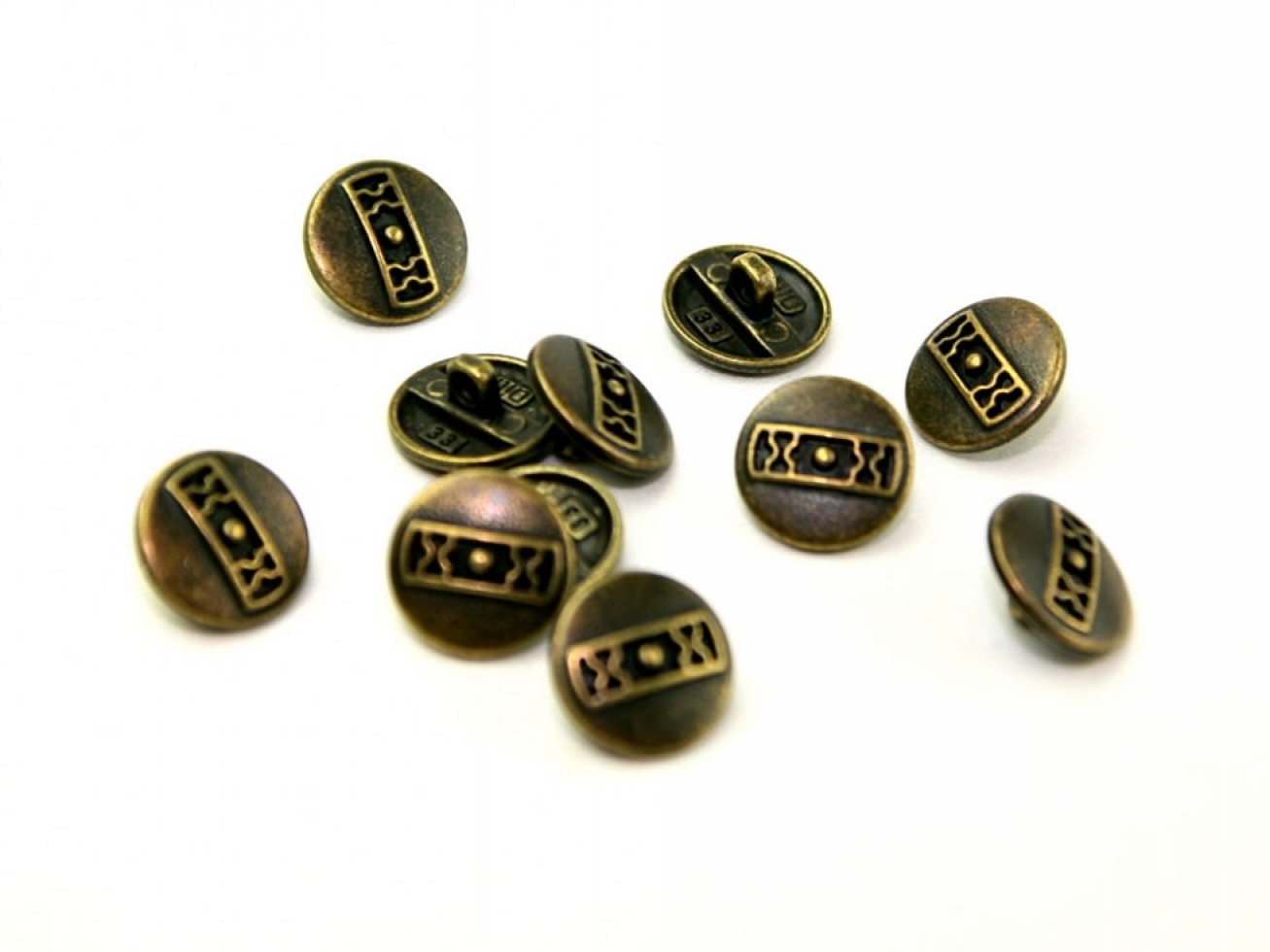 Dill Round Metal Buttons Antique Gold
