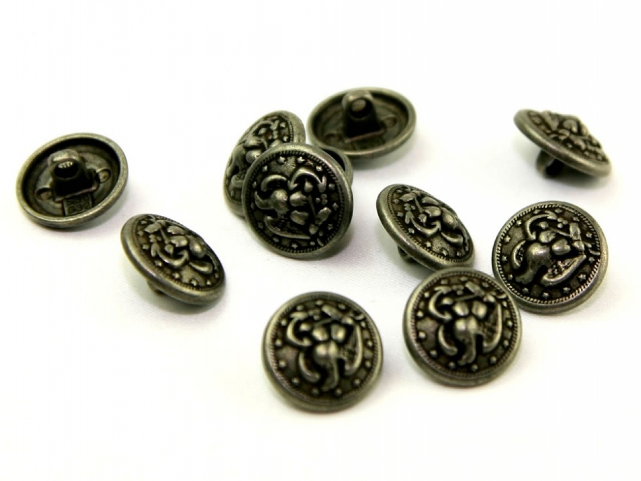 Dill Metal Eagle Buttons Antique Silver
