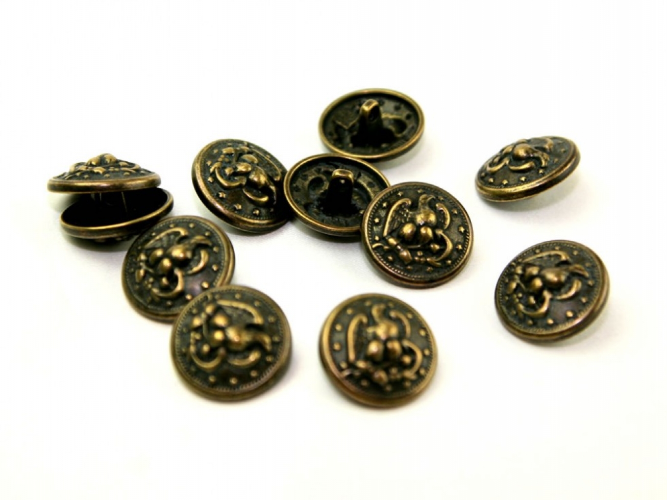 Dill Metal Eagle Buttons Antique Gold