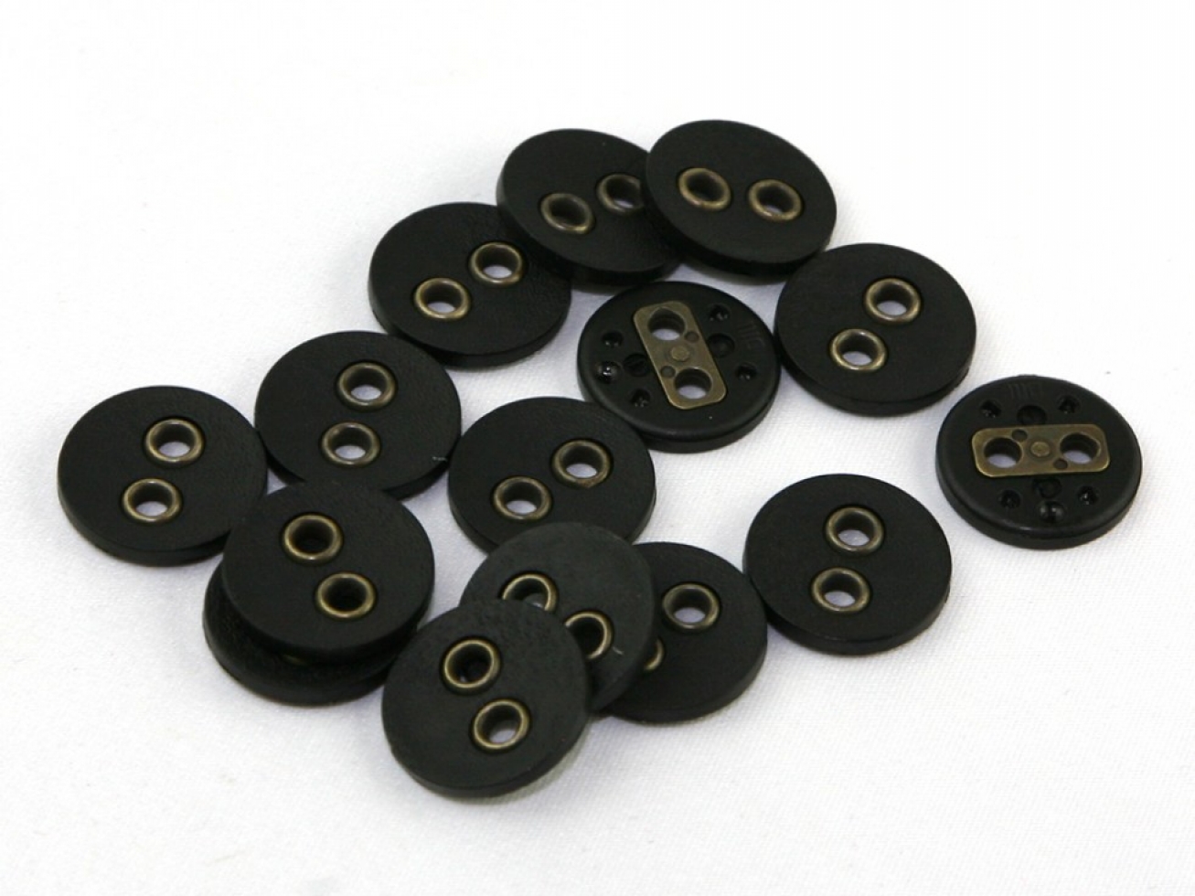 Dill Leather Effect Buttons Black