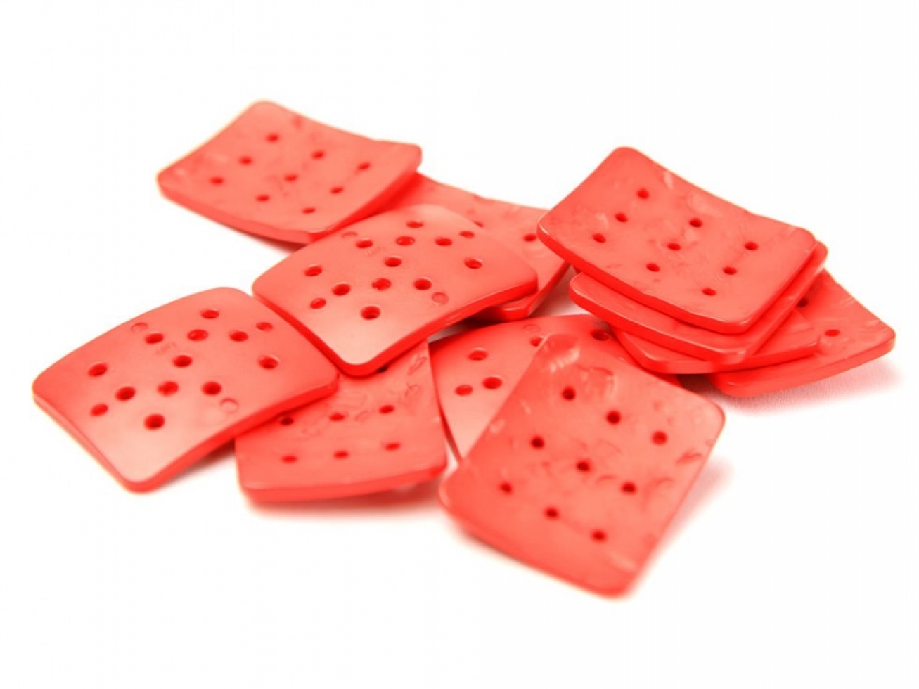 Dill Extra Large Resin Buttons Red