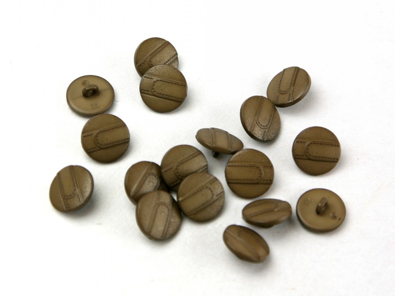 Dill Leather Strap Buttons Dark Brown