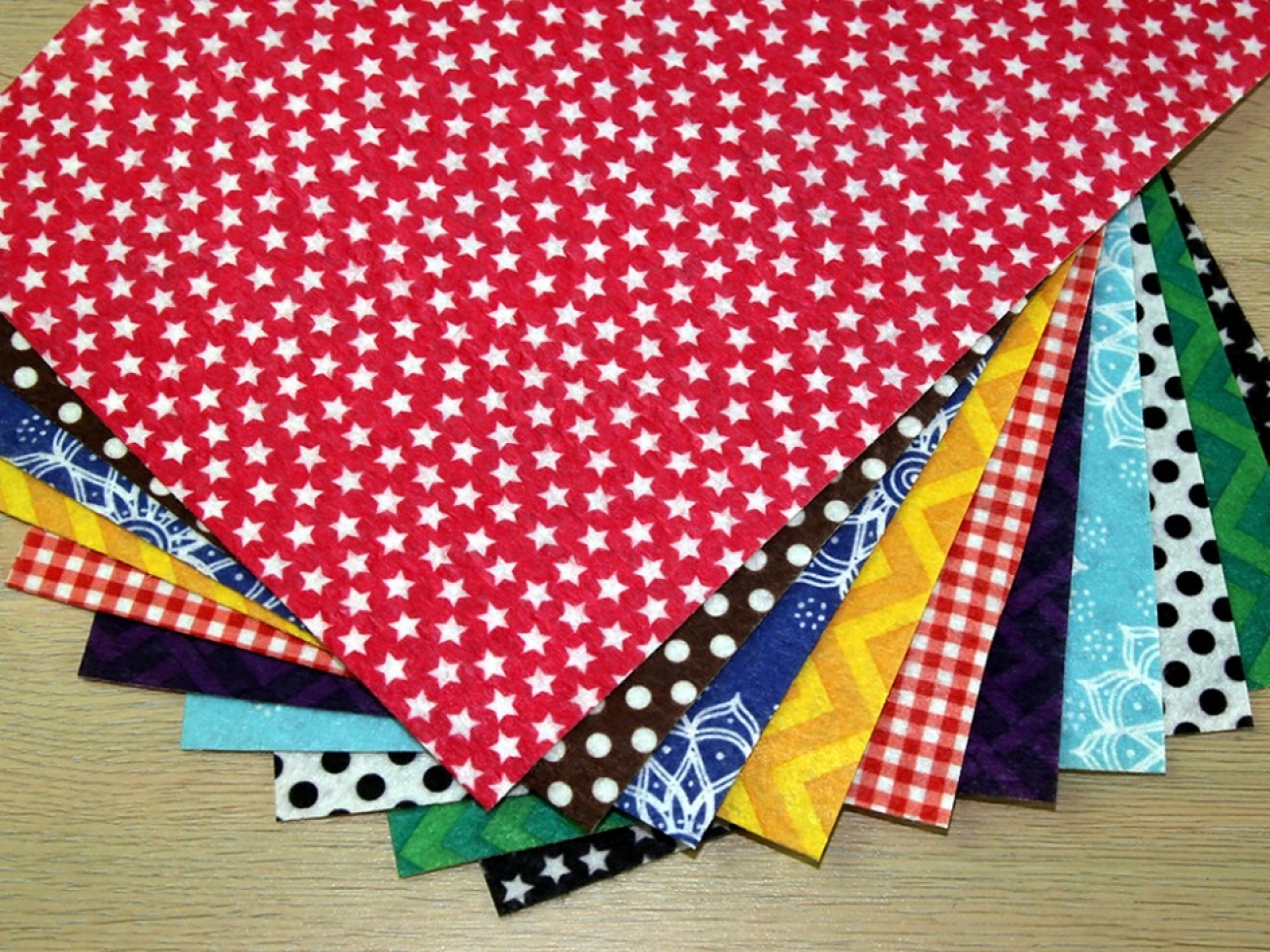 Camelot Fabrics Soft Felt Fabric Assorted Colours