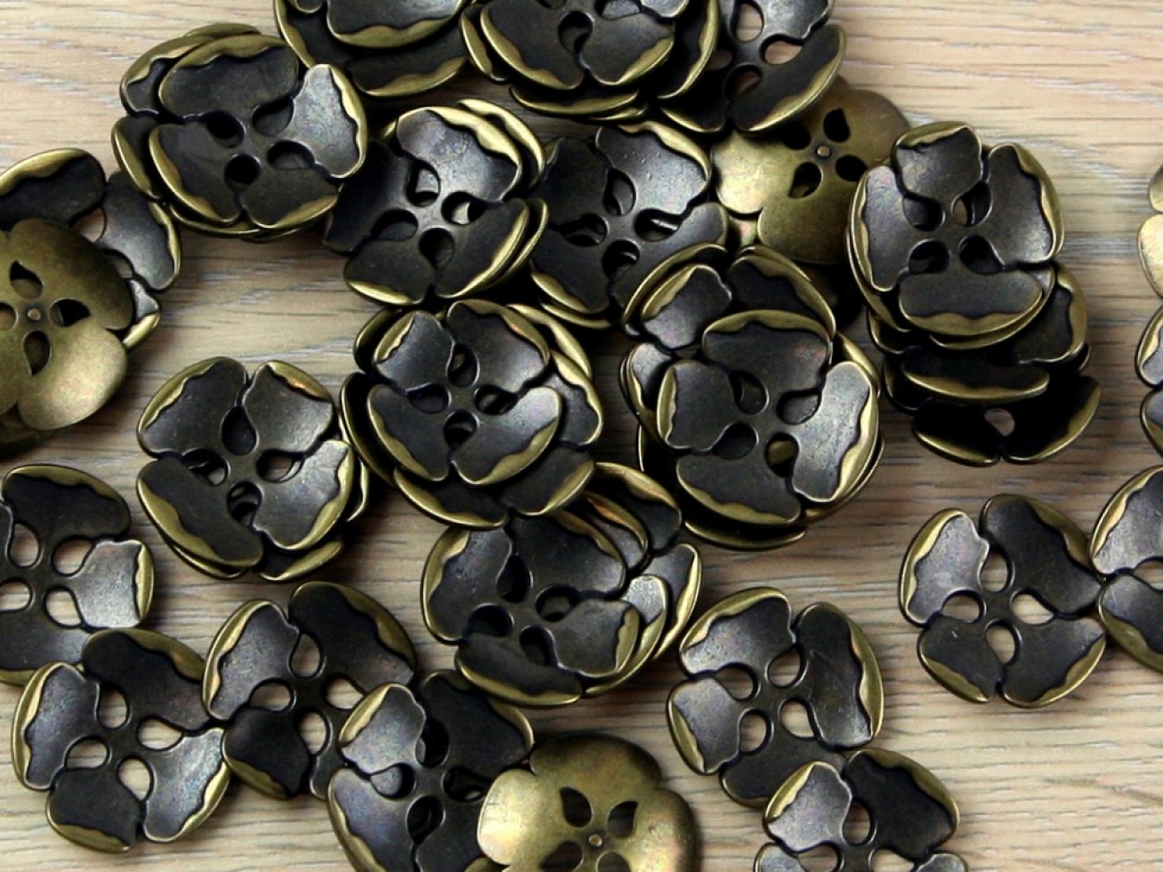Trimits Flower Metal Buttons Bronze