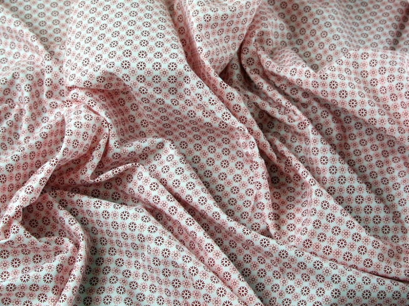 John Louden 100% Cotton Poplin Fabric Red & White