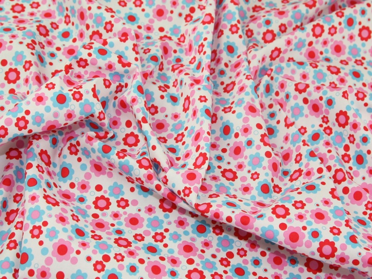 100% Cotton Poplin Fabric White & Pink