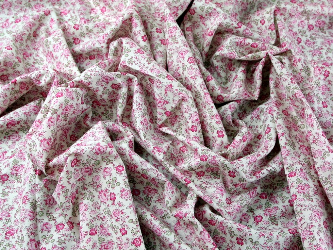 Cotton Lawn Fabric Pink