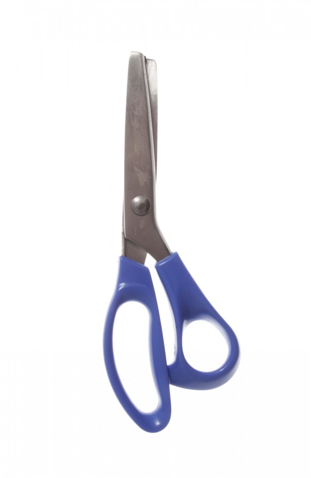 Hemline Dressmaking Pinking Shears