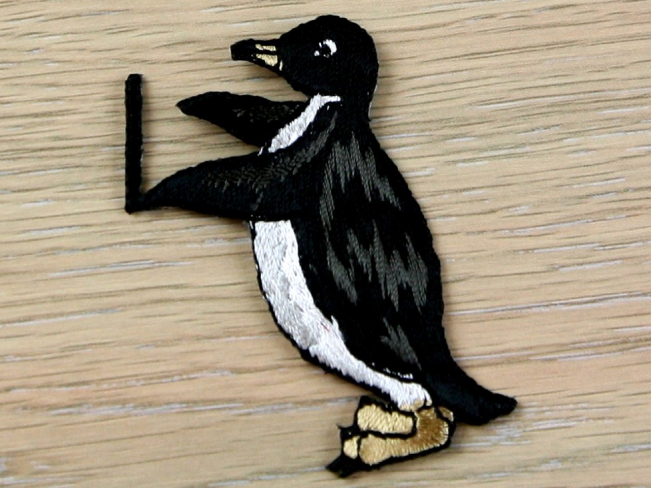 Patch Motif Penguin Multicoloured