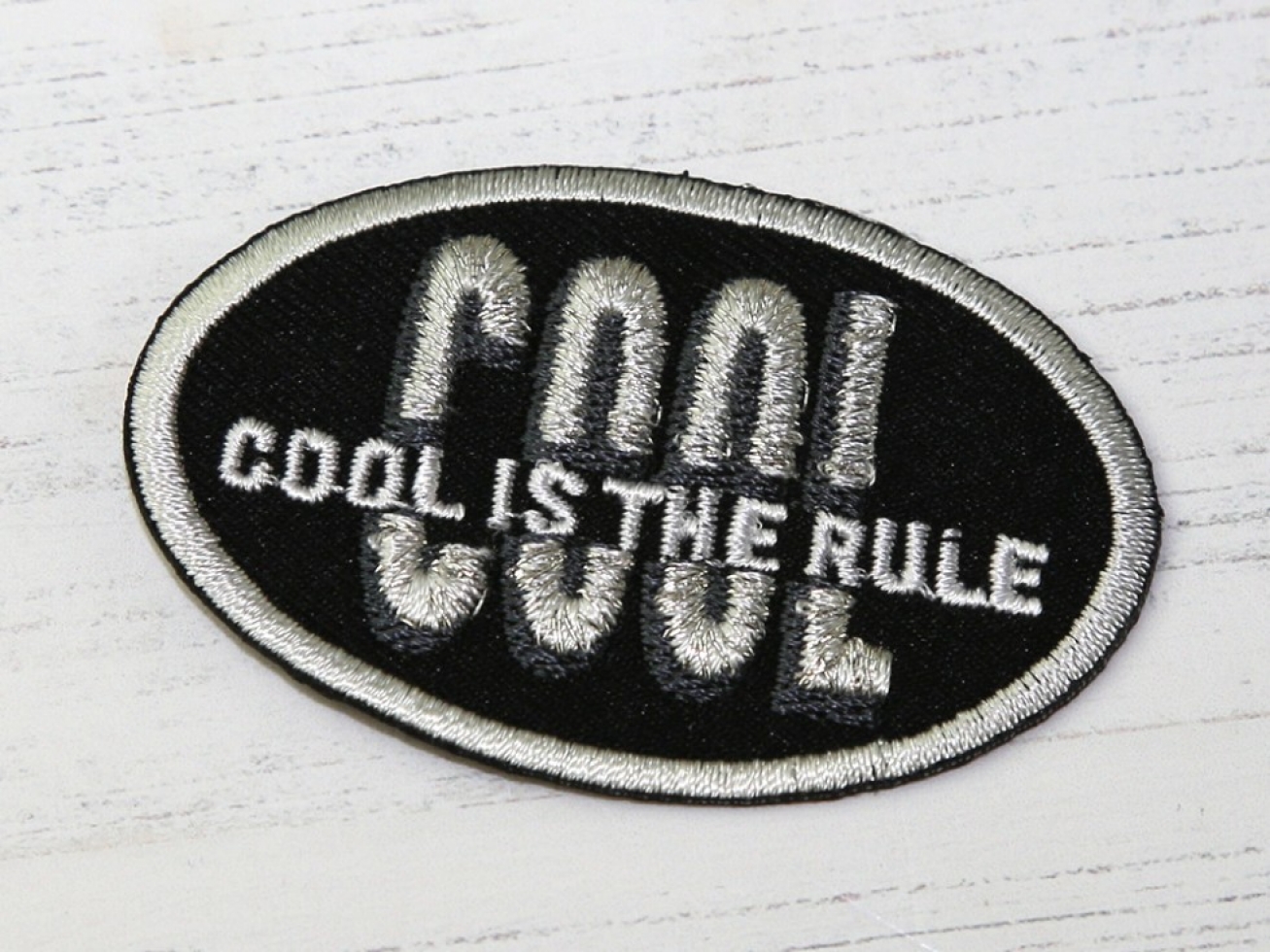 Patch Motif Cool Black & Silver