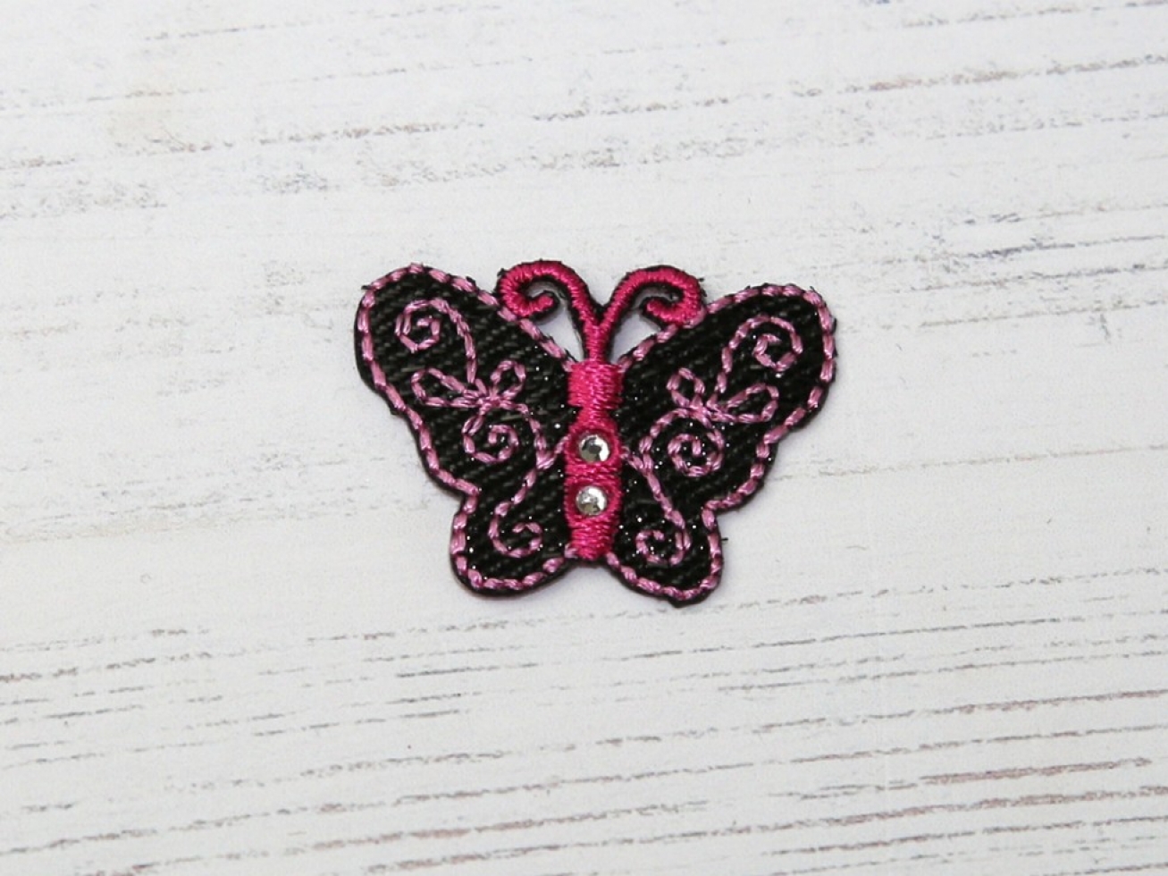 Patch Motif Butterfly Black & Pink
