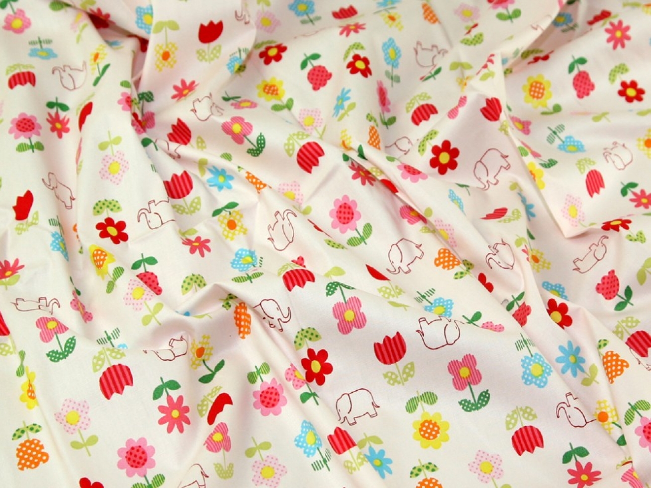 100% Cotton Poplin Fabric Pink