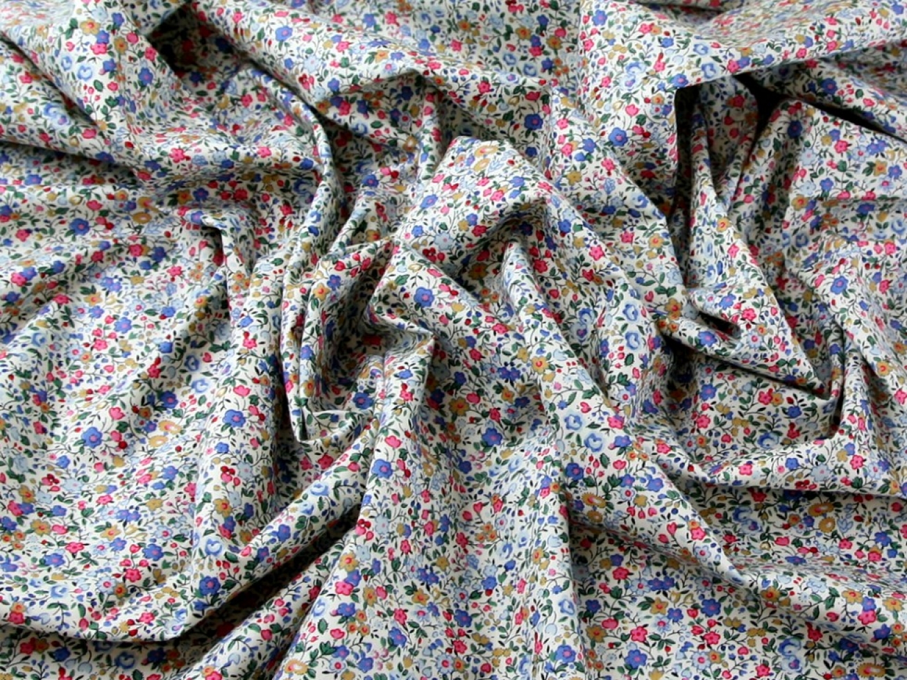 100% Cotton Poplin Fabric Blue