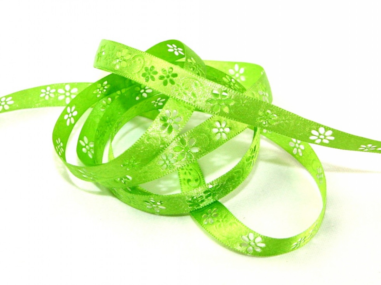 Daisy Satin Ribbon Green