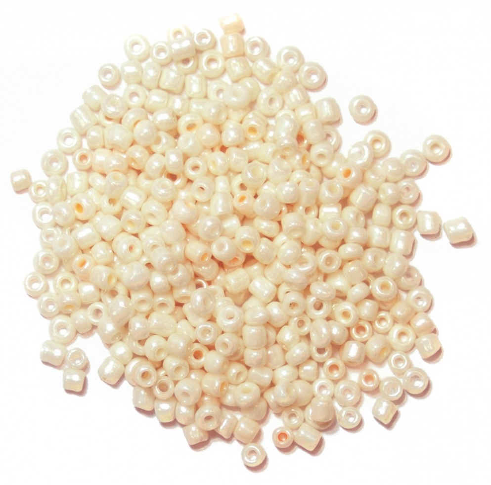 Craft Factory Glass Seed Beads Cream