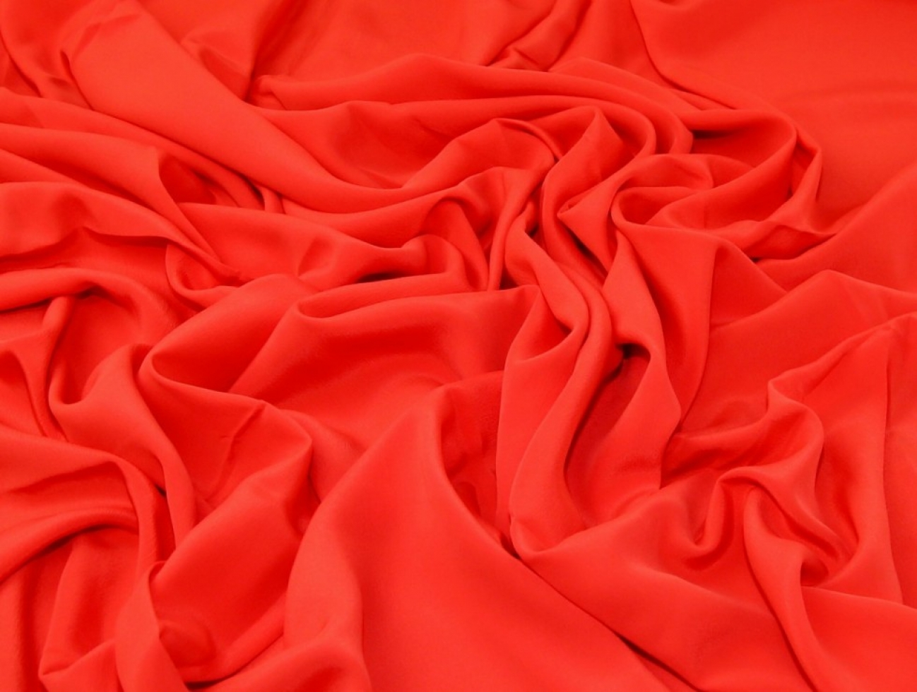 Silk Acetate Crepe Fabric Scarlet
