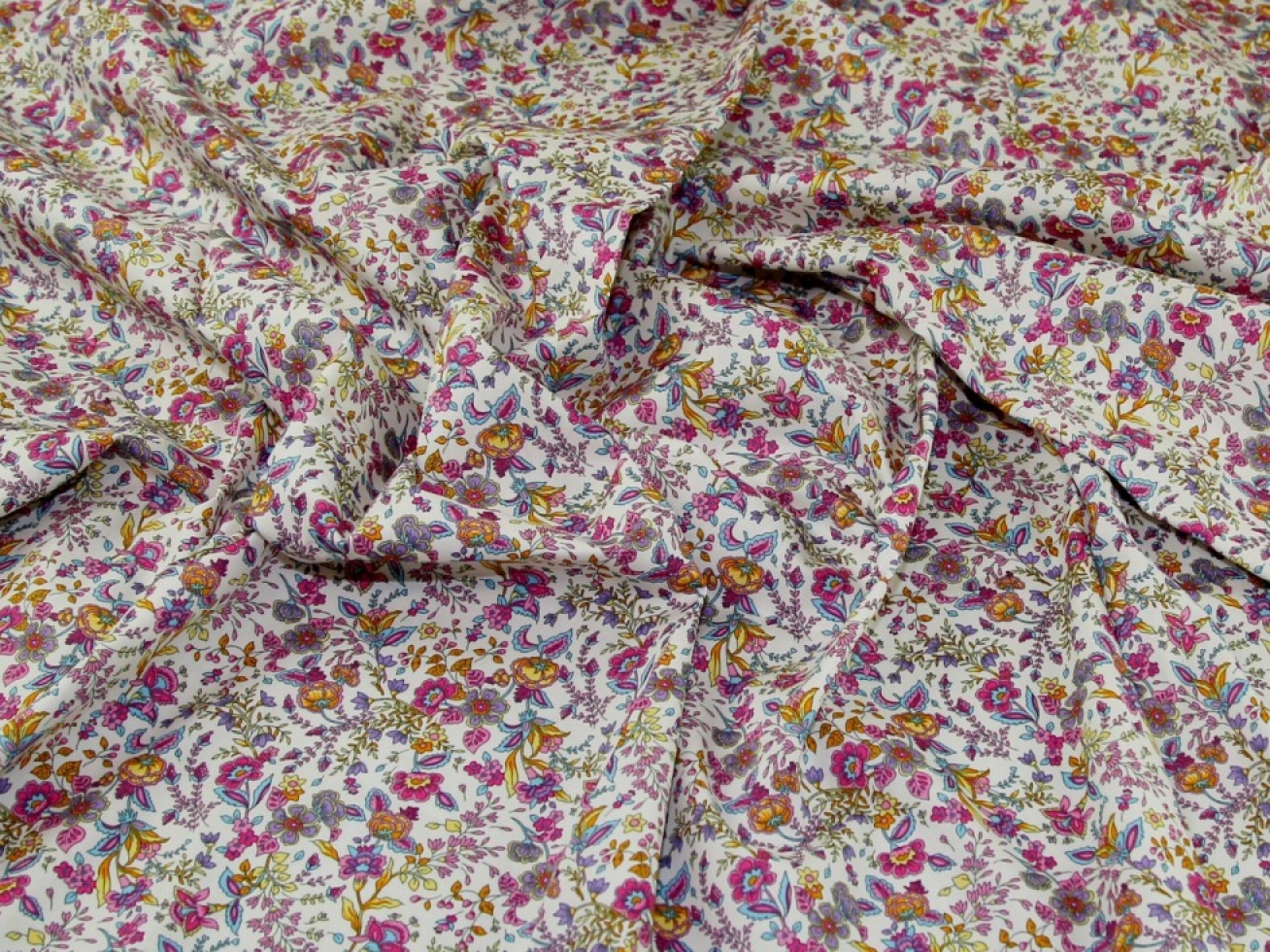 Rose & Hubble 100% Cotton Poplin Fabric Ivory