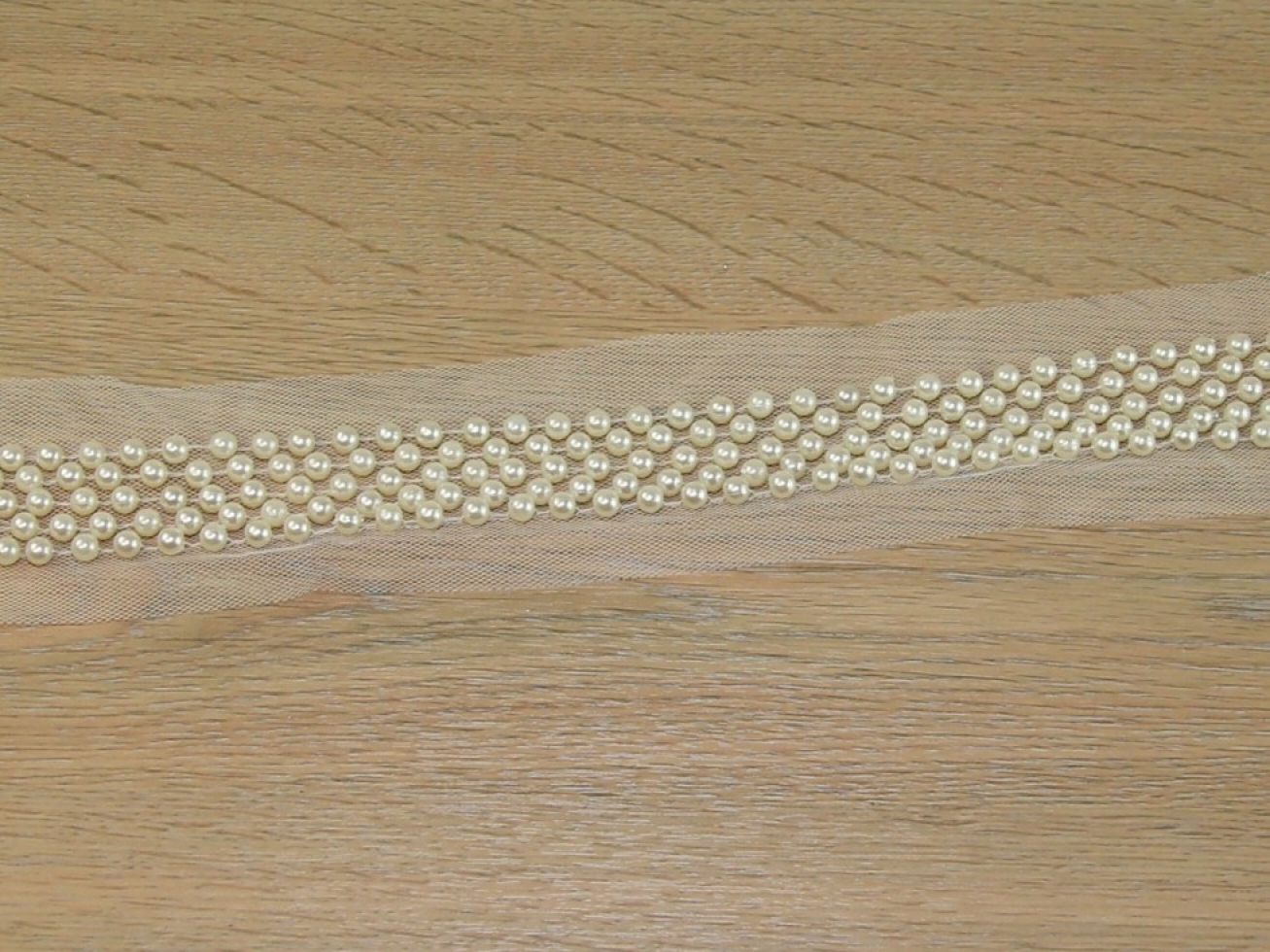 Deluxe Pearl Trim Ivory