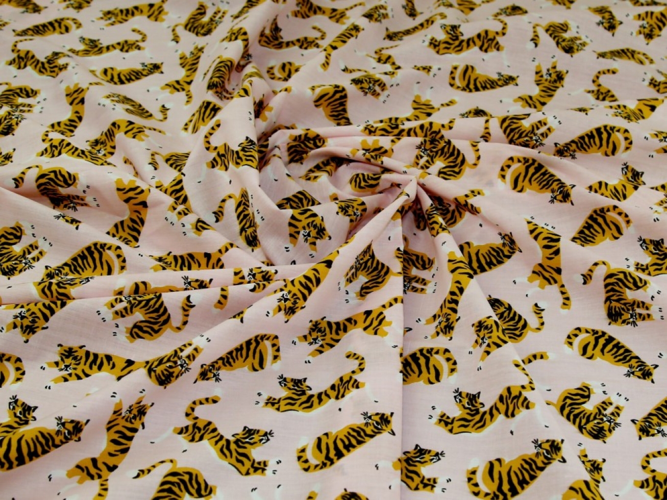 Printed Polycotton Fabric Baby Pink